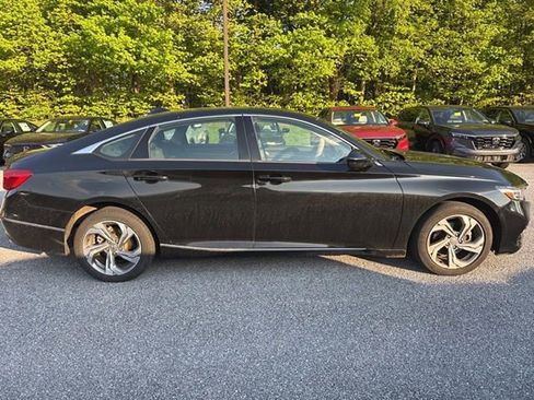Used 2020 Honda Accord EX image 2