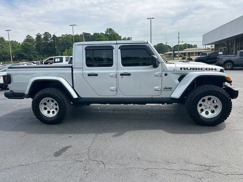 Used 2022 Jeep Gladiator Rubicon w/ Cold Weather Group AWD/4WD image 5