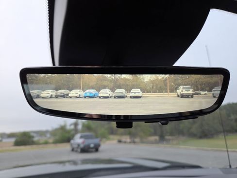 Used 2024 GMC Sierra 1500 AT4 w/ Technology Package image 11