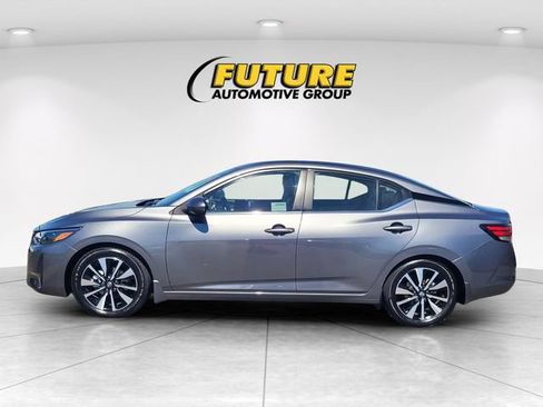 Used 2025 Nissan Sentra SV w/ SV Premium Package FWD image 6
