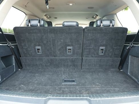 Used 2024 Ford Expedition XLT RWD image 10