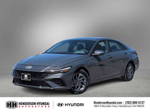 Certified 2024 Hyundai Elantra SEL FWD image 1