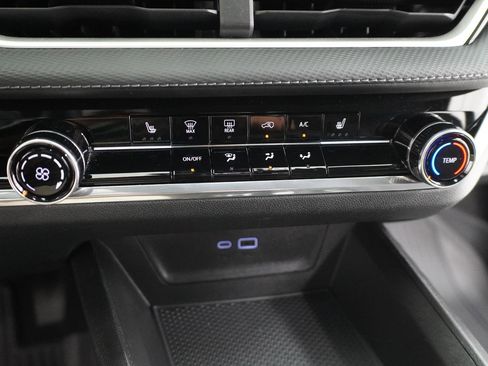 Used 2026 Chevrolet Equinox LT w/ LPO, Floor Liner Package FWD image 25