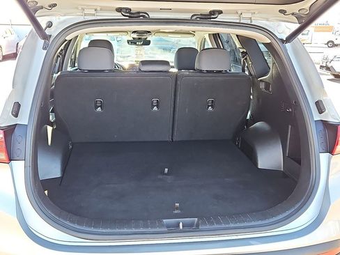 Used 2023 Hyundai Santa Fe SEL image 8