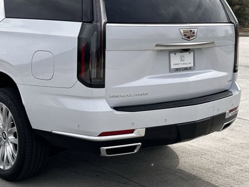 New 2026 Cadillac Escalade ESV 4WD image 6