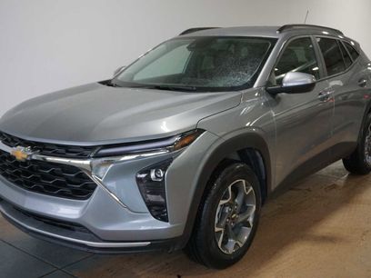 Certified 2025 Chevrolet Trax LT w/ Driver Confidence Package