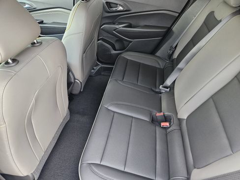 New 2026 Chevrolet Trax ACTIV w/ Sunroof Package FWD image 26