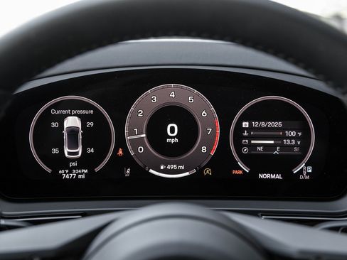 Used 2025 Porsche Cayenne Coupe image 14