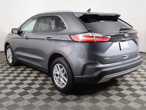 Used 2024 Ford Edge SEL w/ Convenience Package image 8