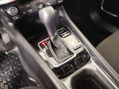 Used 2023 Jeep Compass Sport image 6