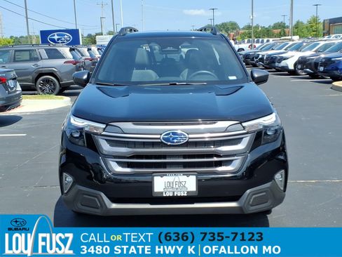 Used 2025 Subaru Forester Premium AWD/4WD image 33