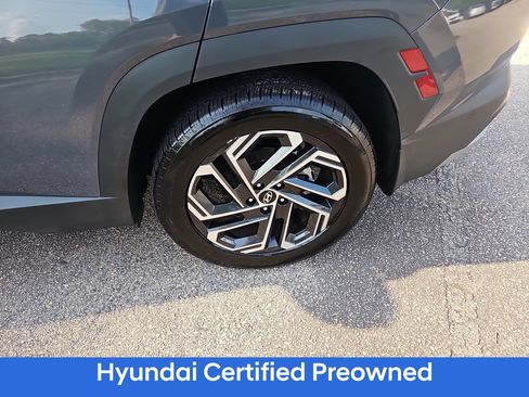 Certified 2025 Hyundai Tucson Limited FWD image 28