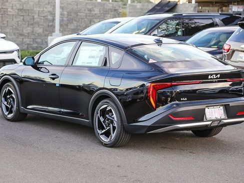 New 2026 Kia K4 EX image 6