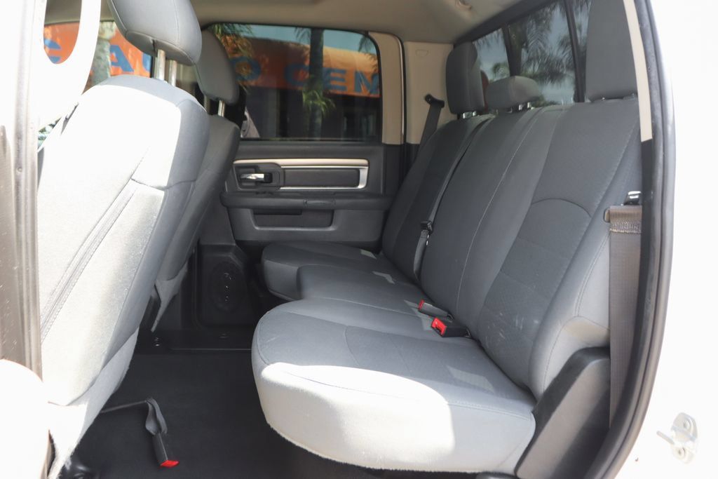 Used 2018 RAM 2500 SLT AWD/4WD image 35