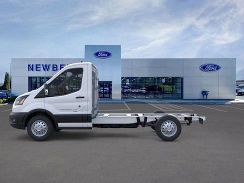 New 2025 Ford Transit 350 AWD w/ Interior Upgrade Package image 5