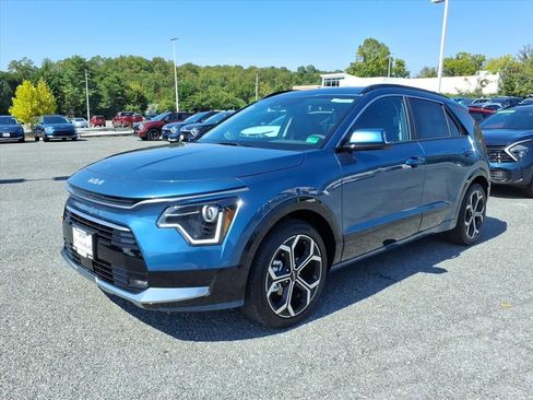 New 2025 Kia Niro EX Touring image 8