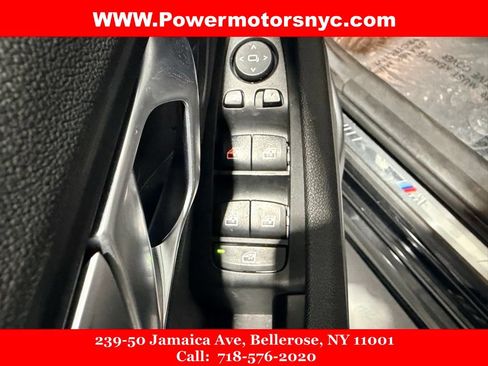 Used 2021 BMW 330e w/ M Sport Package RWD image 37