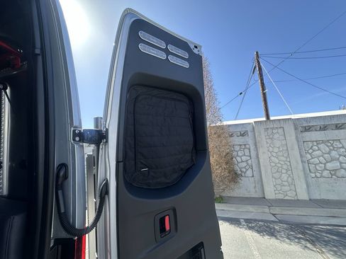 Used 2020 Mercedes-Benz Sprinter 3500 image 22