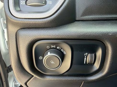 Used 2022 RAM 2500 Tradesman AWD/4WD image 31