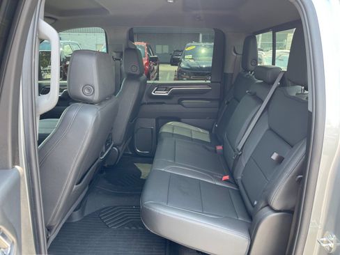 Used 2024 GMC Sierra 3500 SLT w/ SLT Premium Package AWD/4WD image 14