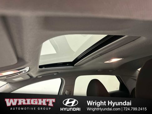 Certified 2025 Hyundai Elantra SEL FWD image 30