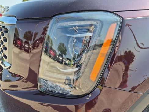 Used 2020 Kia Telluride LX FWD image 30