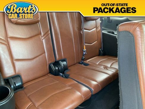 Used 2017 Cadillac Escalade ESV Luxury image 9