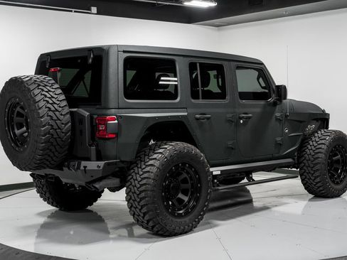 Used 2023 Jeep Wrangler Unlimited Rubicon 392 AWD/4WD image 3