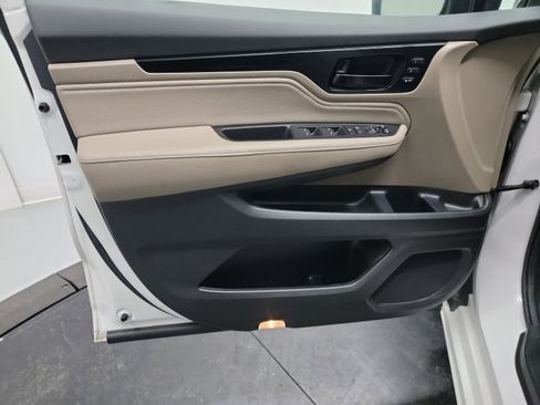 Certified 2023 Honda Odyssey Elite image 13