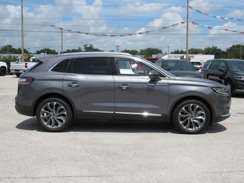 Used 2022 Lincoln Nautilus Reserve FWD image 2