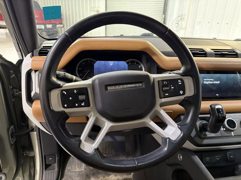 Used 2023 Land Rover Defender 110 X-Dynamic SE AWD/4WD image 15