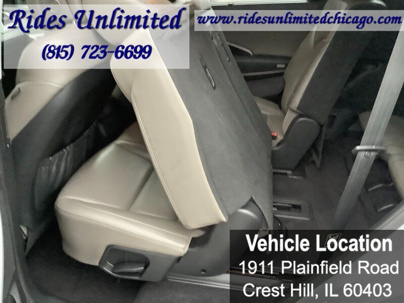 Used 2014 Hyundai Santa Fe GLS FWD image 26