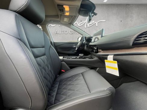 New 2026 Nissan Rogue Platinum image 24