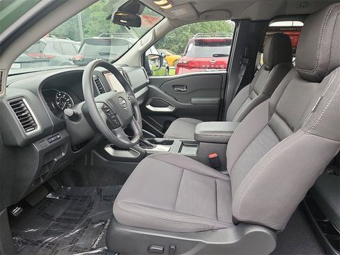 Certified 2024 Nissan Frontier SV image 14
