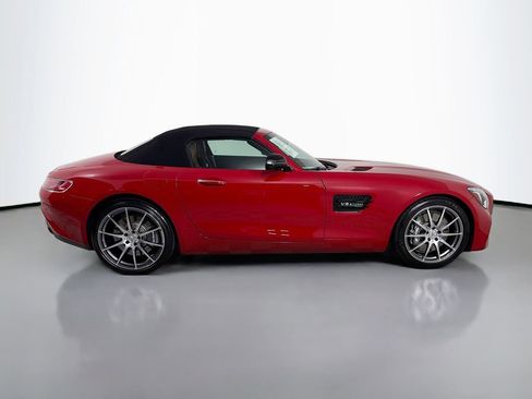 Used 2018 Mercedes-Benz AMG GT Roadster image 4