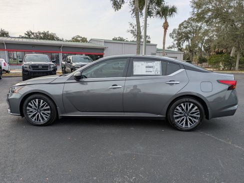 New 2025 Nissan Altima 2.5 SV image 7