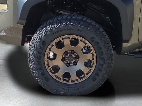 New 2026 Toyota Tacoma 4x4 Double Cab Hybrid image 9