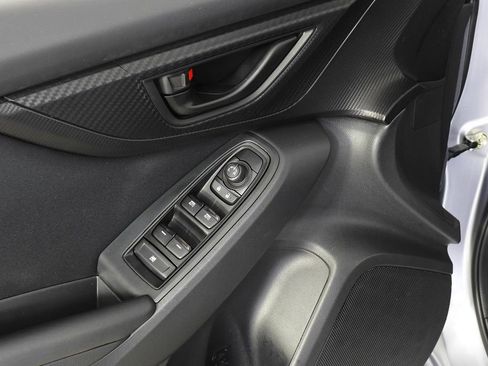 Certified 2023 Subaru Crosstrek 2.0i image 12