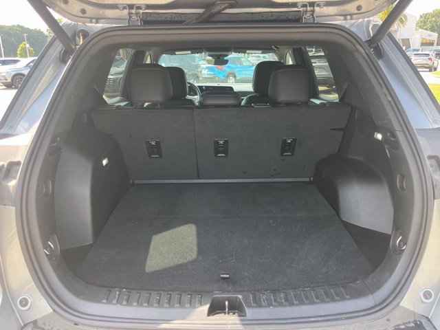 Used 2025 Chevrolet Equinox LT w/ Convenience Package II FWD image 6