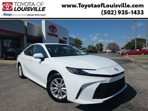 Used 2025 Toyota Camry LE FWD image 1