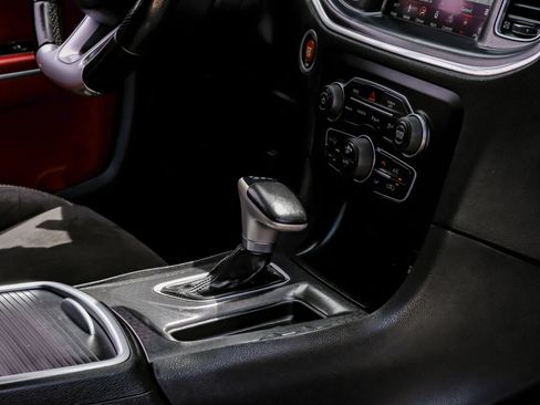 Used 2018 Dodge Charger SRT RWD image 28