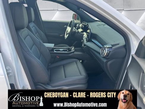 Used 2025 Chevrolet Equinox LT w/ Convenience Package II AWD/4WD image 25