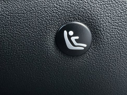 Used 2025 Kia Seltos S image 16