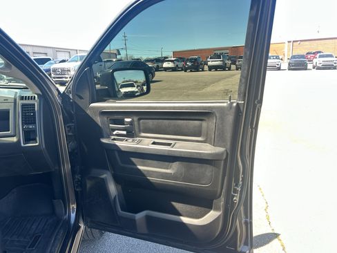 Used 2018 RAM 1500 Express image 14