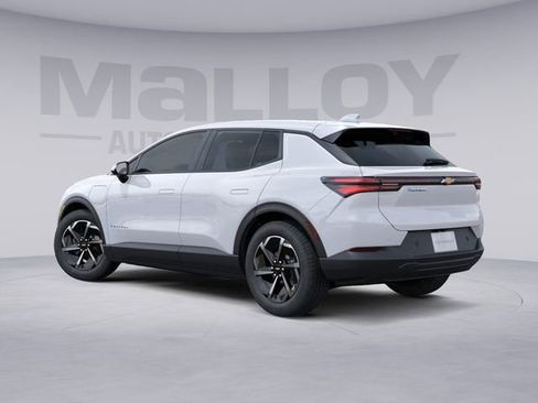 New 2026 Chevrolet Equinox EV LT FWD image 3