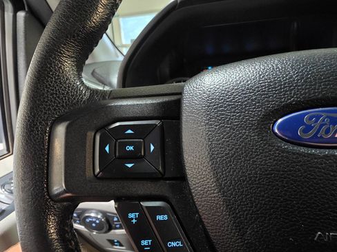 Used 2015 Ford F150 XLT w/ Equipment Group 301A Mid AWD/4WD image 28