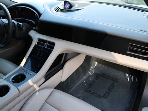 Certified 2025 Porsche Taycan image 28