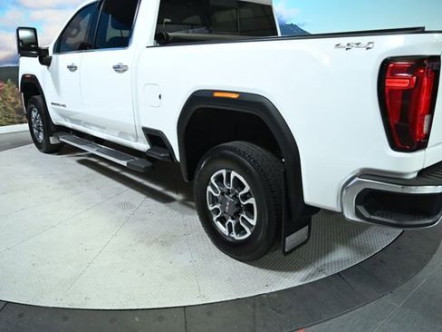 Used 2022 GMC Sierra 2500 SLT w/ SLT Convenience Package image 7