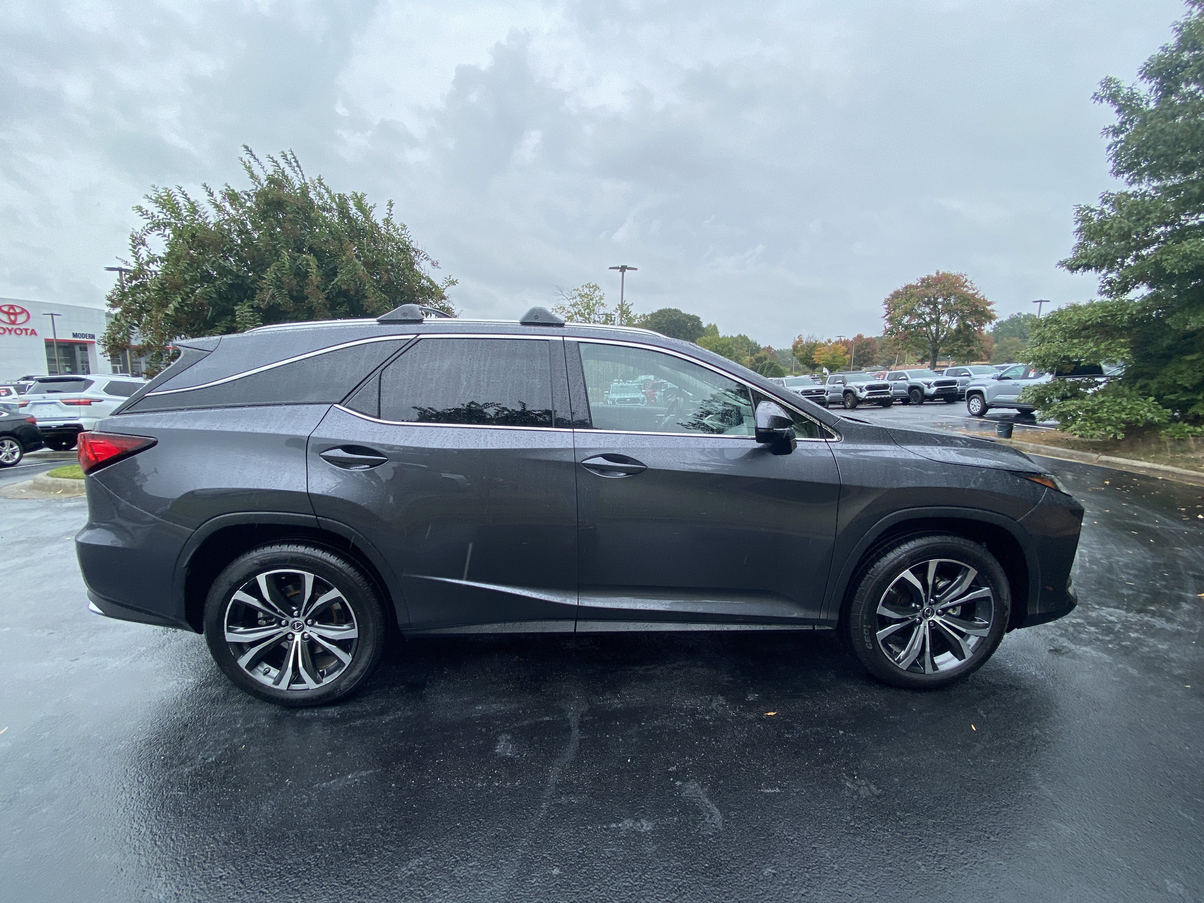 Used 2022 Lexus RX 350L Premium w/ Premium Package AWD/4WD image 4