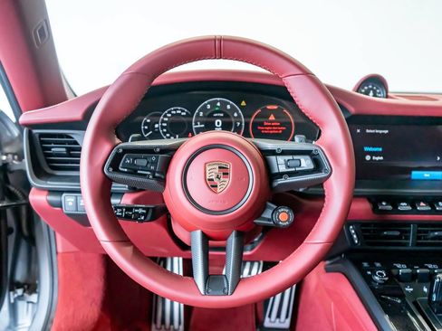 Certified 2026 Porsche 911 Targa 4 GTS AWD/4WD image 19
